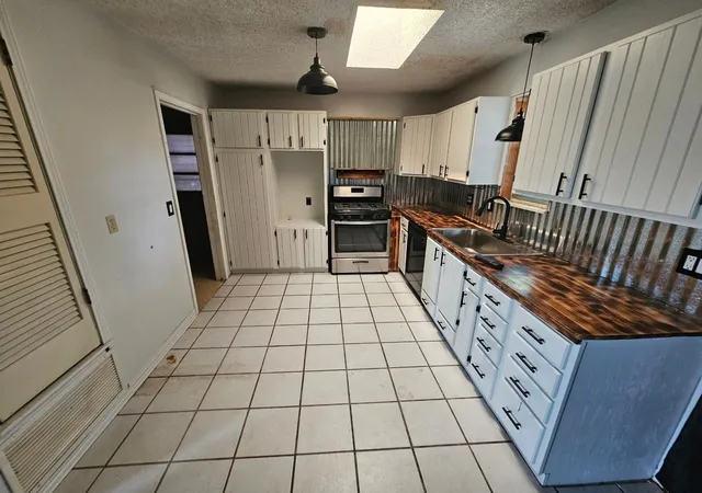 Photo 3 of Single family home for sale at 4709 Gay St, Wichita Falls, TX 76306 | MLS# 21377946 | Listing updated on 2026-09-27