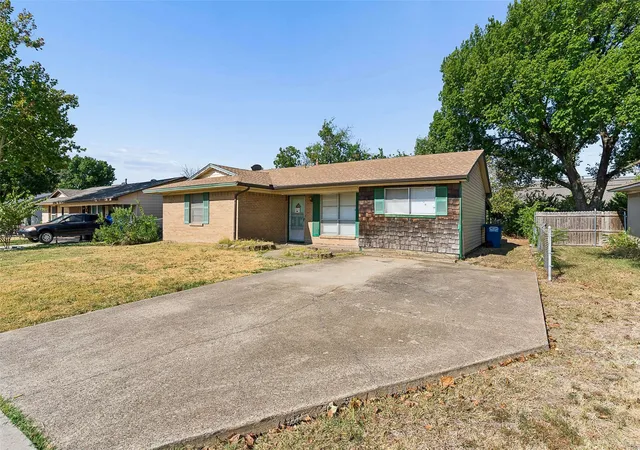 Photo 2 of Single family home for sale at 902 Mardi Gras Ln, Wylie, TX 75098 | MLS# 21375717 | Listing updated on 2026-09-18
