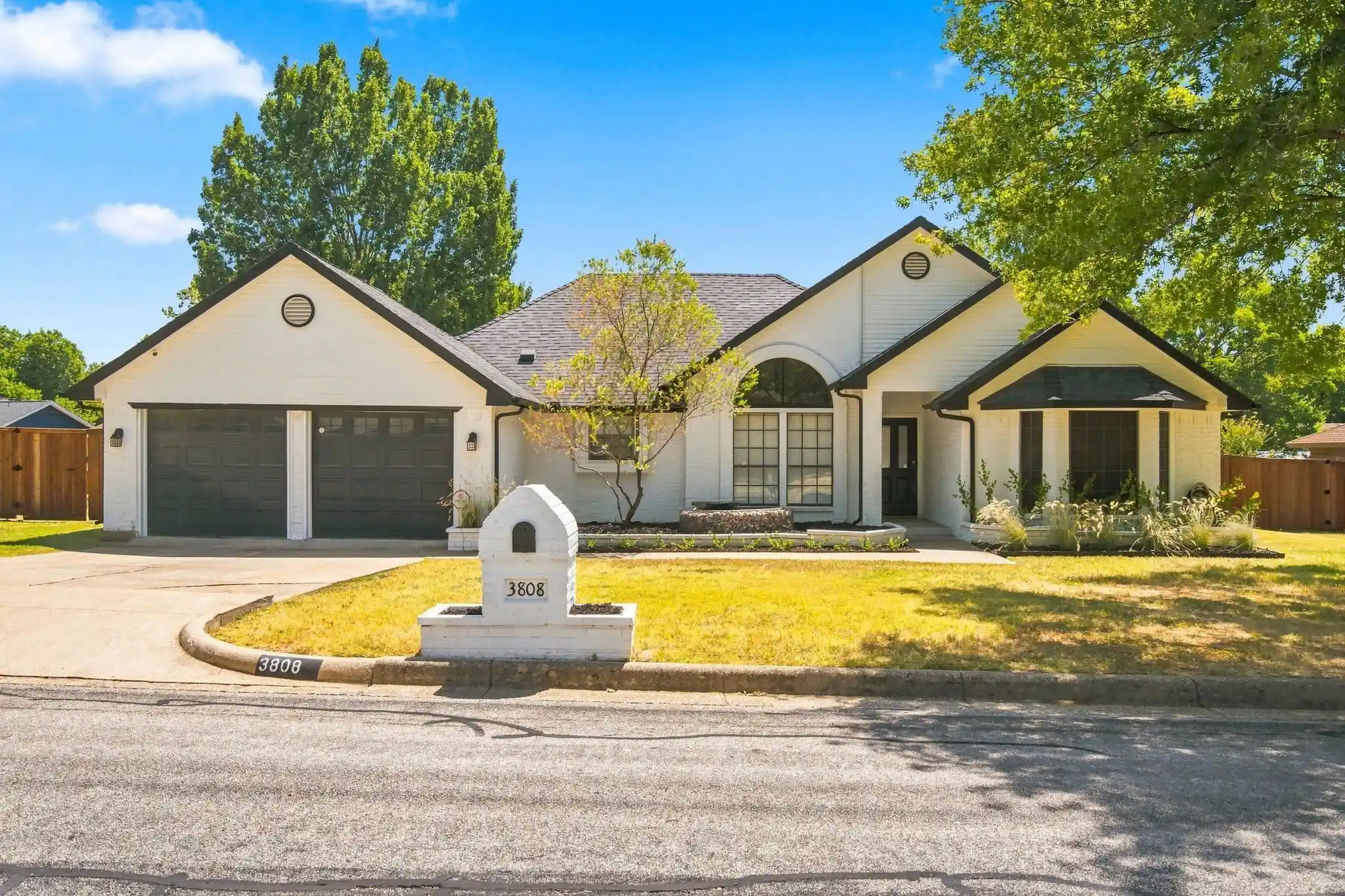 Sale Pending at 3808 Chestnut St, Fort Worth, TX 76137 | MLS# 21377975 | Listing updated on 2026-10-26