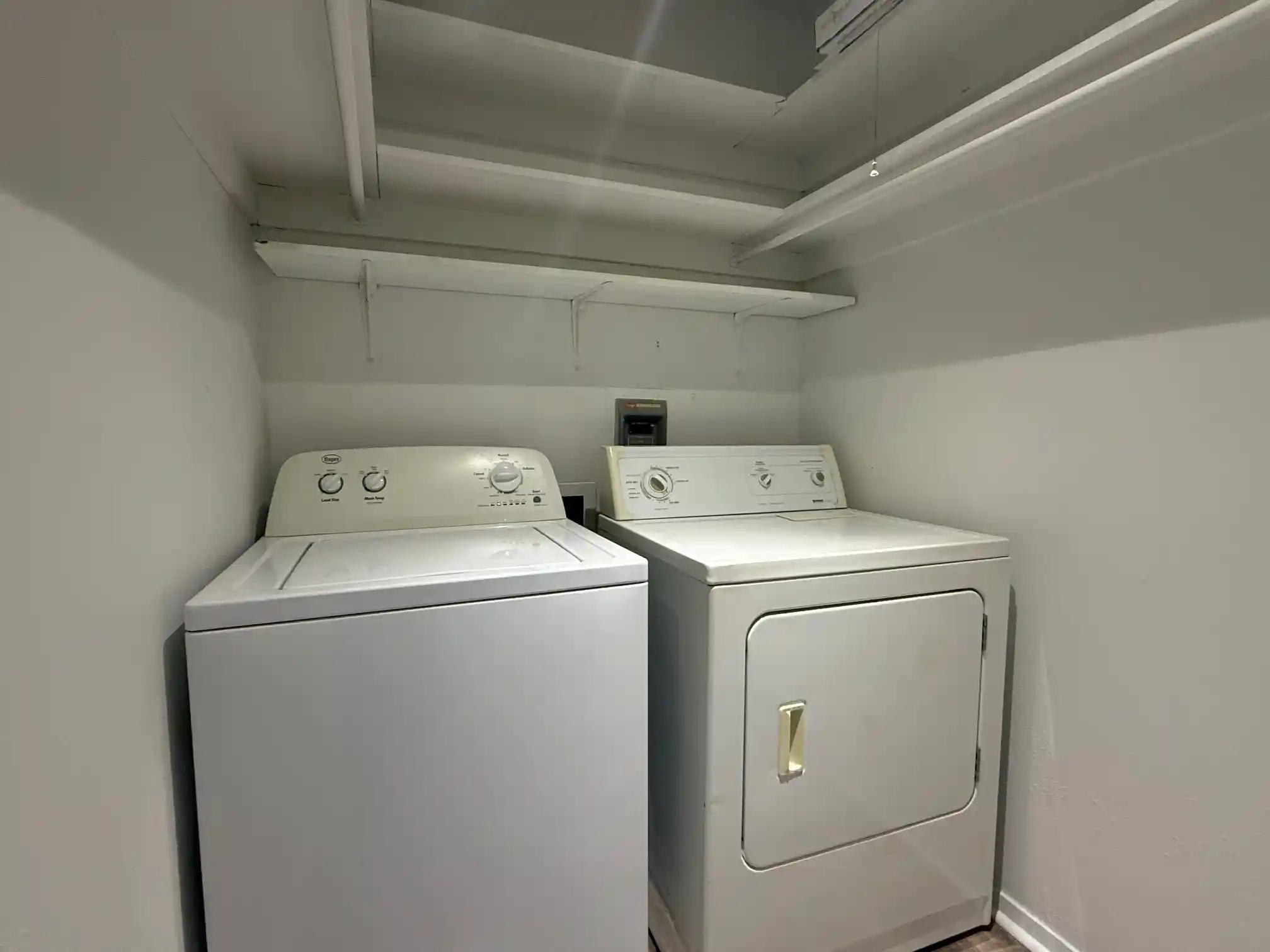 Listing Photo 9 - Condo for sale in 3624 Parkridge Dr located at 3624 Parkridge Dr, Dallas, TX 75234 - Unit #214