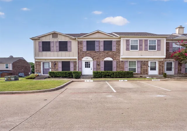 Photo 2 of Condo for sale at 621 Carriagehouse Ln #8F, Garland, TX 75040 | MLS# 21364093 | Listing updated on 2026-09-25