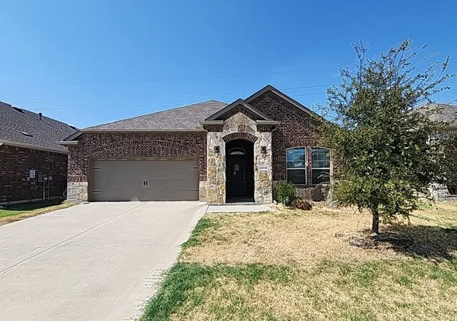 Photo 1 of Single family home for sale at 10318 Thunderwood Dr, Aubrey, TX 76227 | MLS# 21378127 | Listing updated on 2026-09-04
