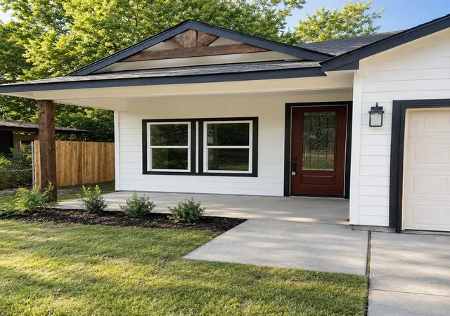 Photo 2 of Sale Pending at 207 Cotton St, Alvarado, TX 76009 | MLS# 21376828 | Listing updated on 2026-09-24