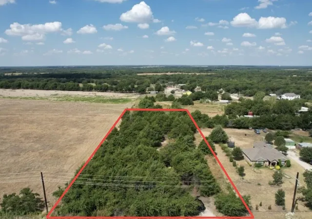 Photo 1 of Land for sale at 6395 Sh 160 Hwy, Whitewright, TX 75491 | MLS# 21376826 | Listing updated on 2026-09-24