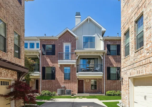 Photo 1 of Townhouse for sale at 2016 Azure Pointe Dr, Richardson, TX 75080 | MLS# 21378146 | Listing updated on 2026-09-06