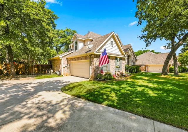 Photo 3 of Sale Pending at 1565 Flying Jib Dr, Azle, TX 76020 | MLS# 21364340 | Listing updated on 2026-09-25