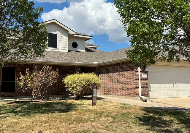 Photo 1 of Single family home for sale at 2800 Redwood St, Royse City, TX 75189 | MLS# 21378157 | Listing updated on 2026-10-09