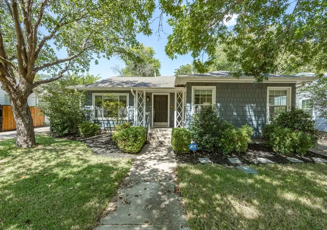 Photo 1 of Single family home for sale at 6020 Lovell Ave, Fort Worth, TX 76116 | MLS# 21375712 | Listing updated on 2026-09-22
