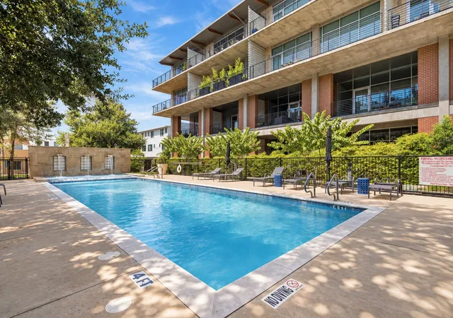 Photo 3 of Condo for sale at 3030 Bryan St #309, Dallas, TX 75204 | MLS# 21378186 | Listing updated on 2026-09-28