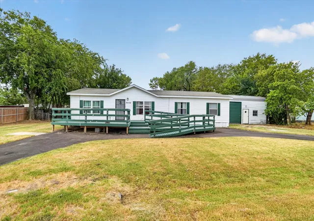 Photo 1 of Manufactured home for sale at 2032 Dorothy Dr, Burleson, TX 76028 | MLS# 21357895 | Listing updated on 2026-10-06