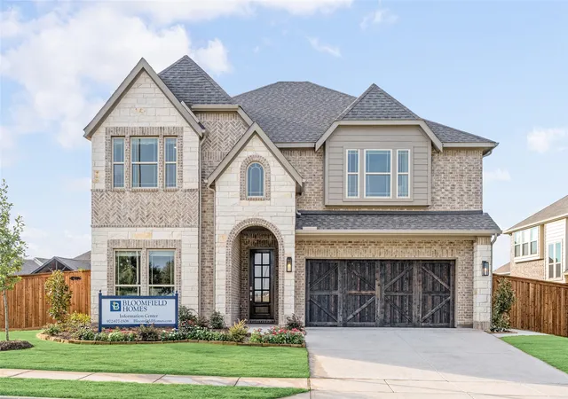 Photo 1 of Sale Pending at 1034 Watercourse Pl, Royse City, TX 75189 | MLS# 21375290 | Listing updated on 2026-09-22