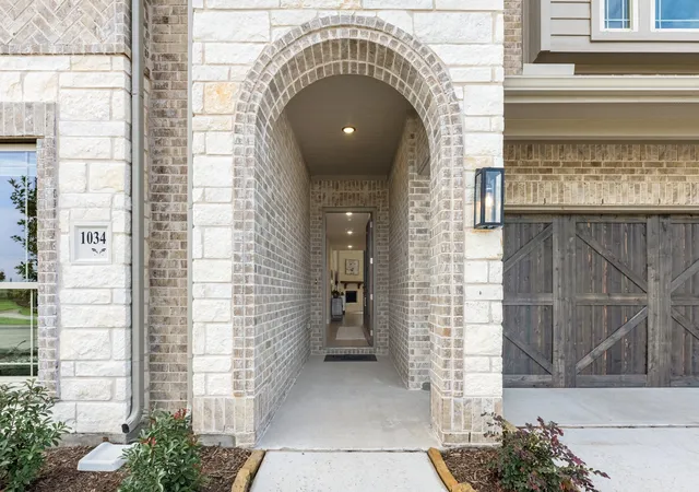 Photo 3 of Sale Pending at 1034 Watercourse Pl, Royse City, TX 75189 | MLS# 21375290 | Listing updated on 2026-09-22