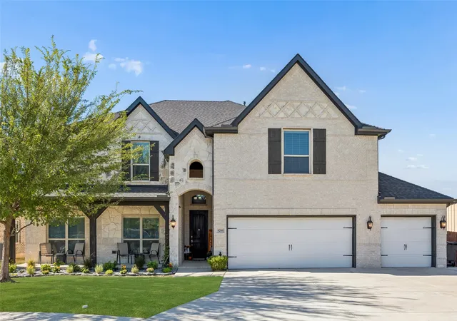 Single family home for sale at 9200 Brittlebrush Trl, Fort Worth, TX 76177 | MLS# 21375297