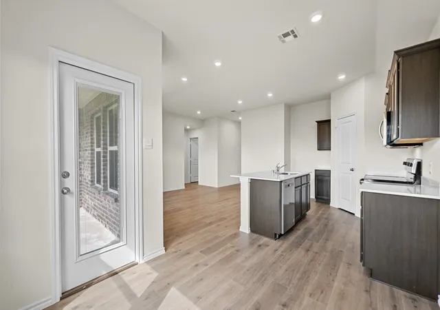 Photo 3 of Single family home for sale at 604 Dresden Dr, Nevada, TX 75173 | MLS# 21378292 | Listing updated on 2026-10-02