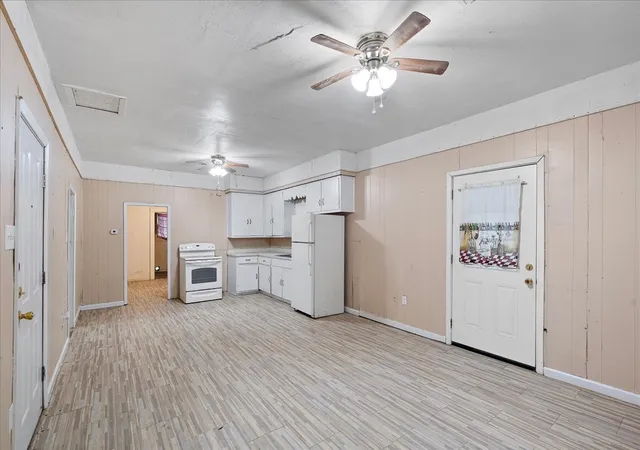 Photo 3 of Single family home for sale at 212 W 3rd Street, Purdon, TX 76679 | MLS# 21372925 | Listing updated on 2026-10-27
