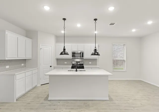 Photo 3 of Single family home for sale at 2517 Mcnally Dr, Mesquite, TX 75149 | MLS# 21378286 | Listing updated on 2026-10-01