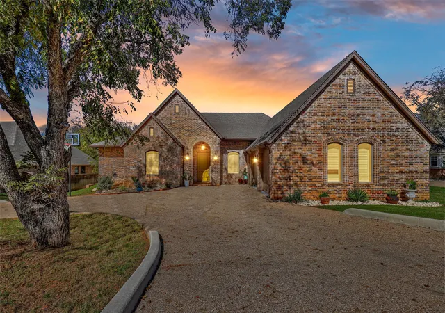 Photo 1 of Single family home for sale at 6222 Prospect Hl Dr, Granbury, TX 76049 | MLS# 21377063 | Listing updated on 2026-09-26