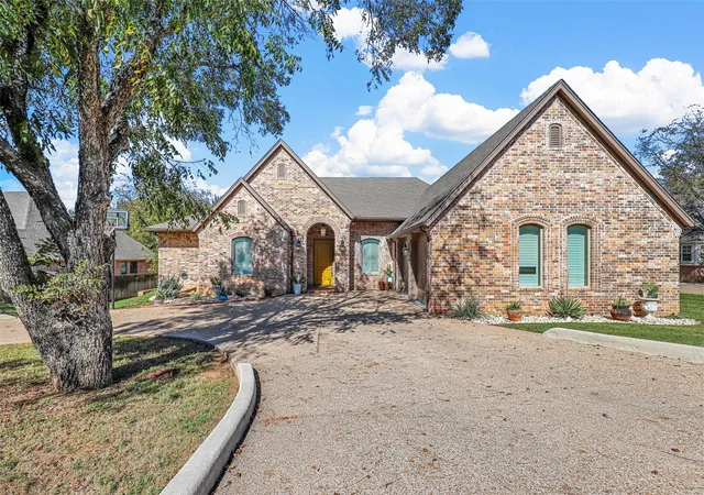 Photo 2 of Single family home for sale at 6222 Prospect Hl Dr, Granbury, TX 76049 | MLS# 21377063 | Listing updated on 2026-09-26
