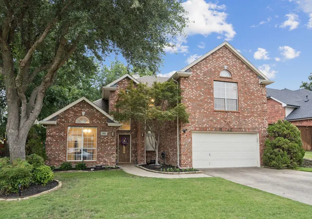 Photo 2 of Single family home for sale at 5902 Ambassador Ln, Rowlett, TX 75089 | MLS# 21378309 | Listing updated on 2026-09-04