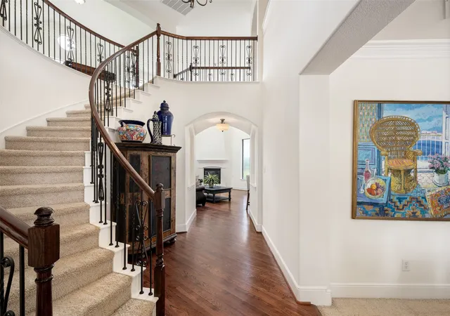 Photo 3 of Sale Pending at 2801 Meadow Ridge Dr, Prosper, TX 75078 | MLS# 21378308 | Listing updated on 2026-10-06