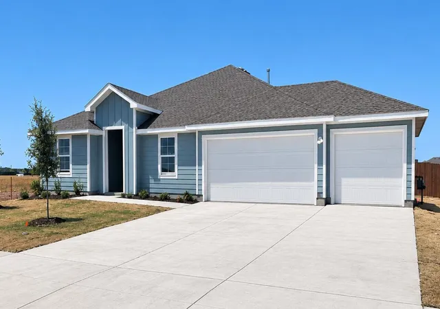 Photo 1 of Single family home for sale at 406 Whispering Pines Dr, Nevada, TX 75173 | MLS# 21378327 | Listing updated on 2026-10-05