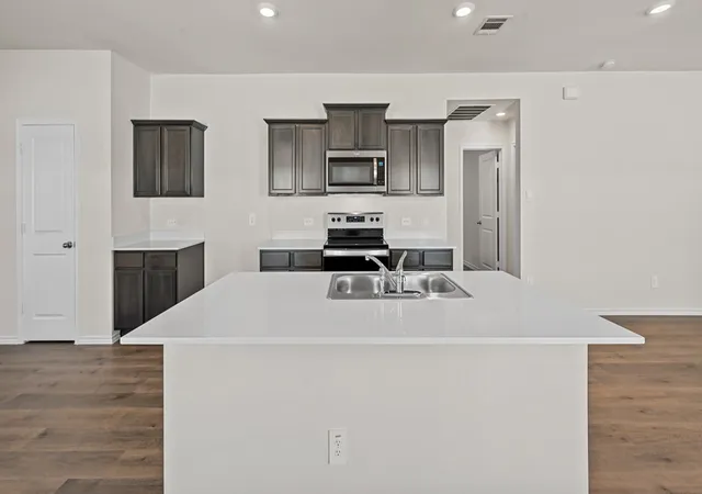Photo 3 of Sale Pending at 5955 Bobbie Jo Ln, Crandall, TX 75114 | MLS# 21378374 | Listing updated on 2026-09-21