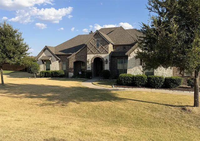 Photo 2 of Single family home for sale at 2650 Shale St, Midlothian, TX 76065 | MLS# 21376295 | Listing updated on 2026-09-05