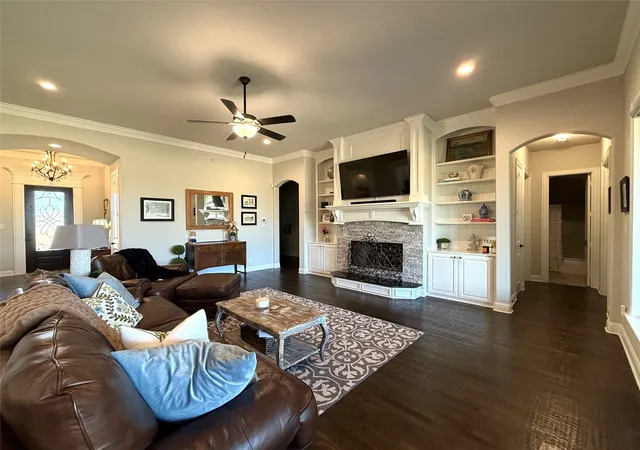 Photo 4 of Single family home for sale at 2650 Shale St, Midlothian, TX 76065 | MLS# 21376295 | Listing updated on 2026-09-05