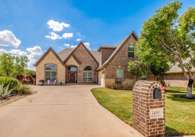 Photo 1 of Single family home for sale at 3409 White Oaks Dr, Abilene, TX 79606 | MLS# 21369081 | Listing updated on 2026-10-05