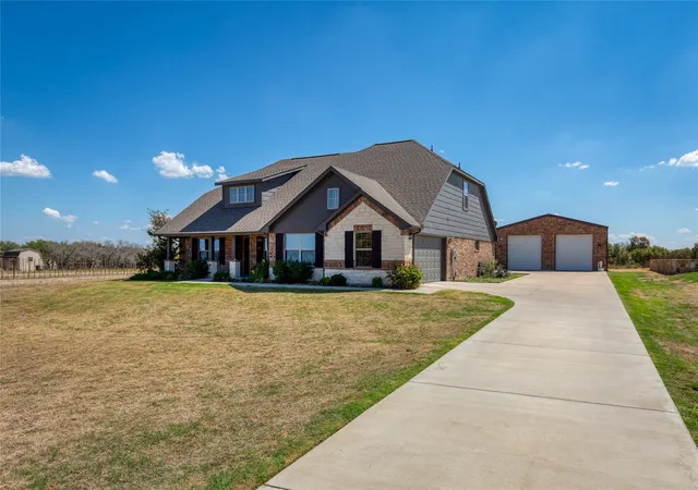 Photo 2 of Single family home for sale at 3841 J E Woody Rd, Springtown, TX 76082 | MLS# 21377978 | Listing updated on 2026-09-24