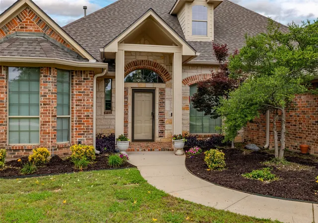 Photo 3 of Single family home for sale at 2304 Chipping Campden Rd, Argyle, TX 76226 | MLS# 21378369 | Listing updated on 2026-10-08