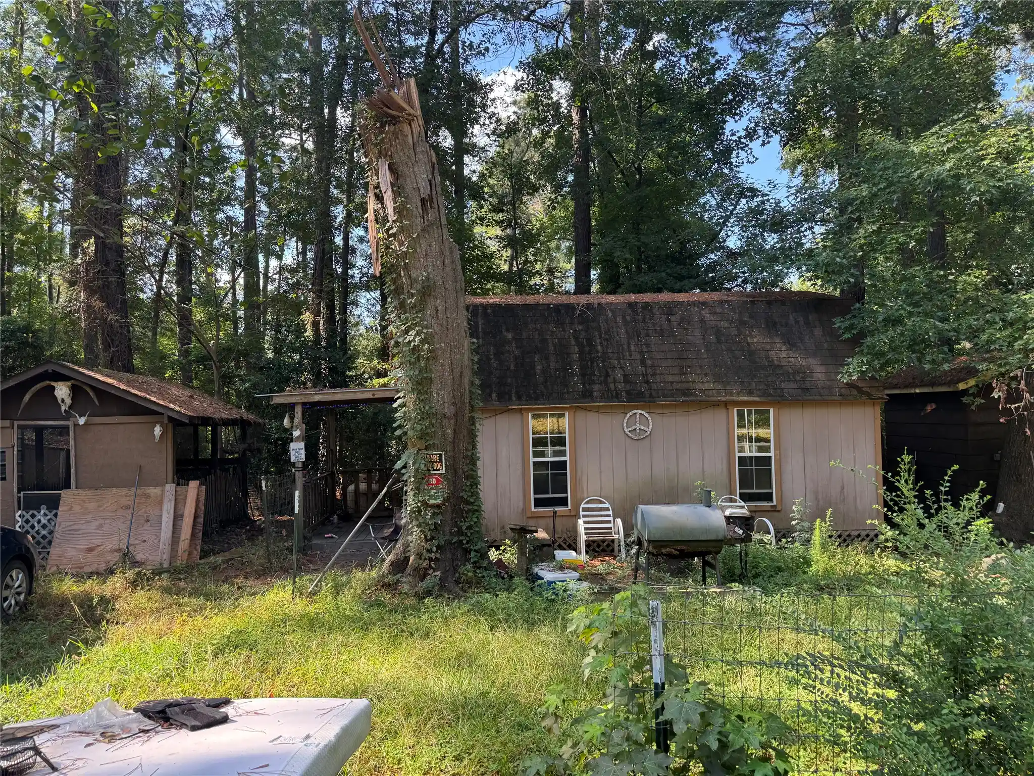 Photo 1 of Sale Pending at 502 Starboard Ln, Logansport, LA 71049 | MLS# 21378468 | Listing updated on 2026-10-16