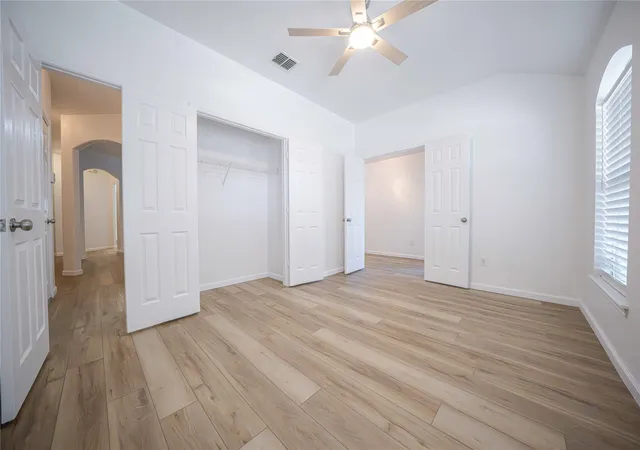 Photo 4 of Single family home for sale at 1713 Heron Dr, Aubrey, TX 76227 | MLS# 21378350 | Listing updated on 2026-10-07