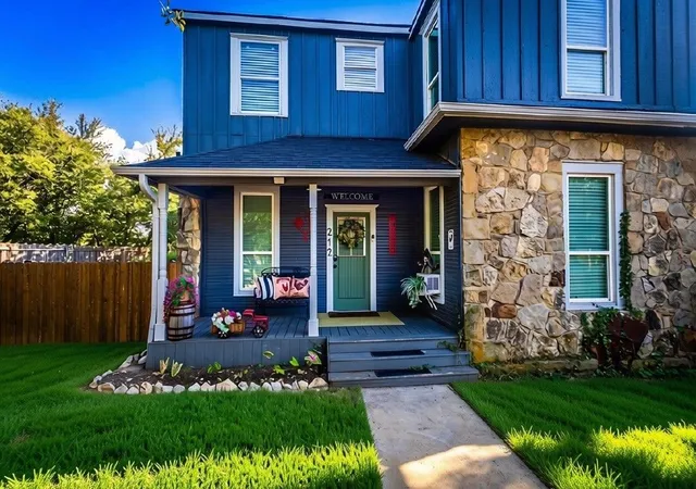 Photo 3 of Sale Pending at 212 Quiten Ln, Graham, TX 76450 | MLS# 21376412 | Listing updated on 2026-10-03