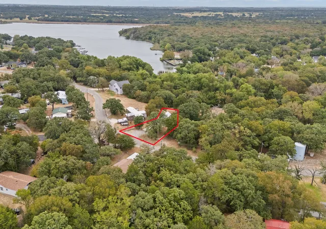 Photo 1 of Single family home for sale at 292 Chambers Dr, Alvarado, TX 76009 | MLS# 21377962 | Listing updated on 2026-09-05