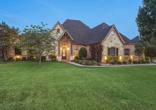 Photo 1 of Single family home for sale at 3832 Eagles Nest Trl, Burleson, TX 76028 | MLS# 21377772 | Listing updated on 2026-09-25