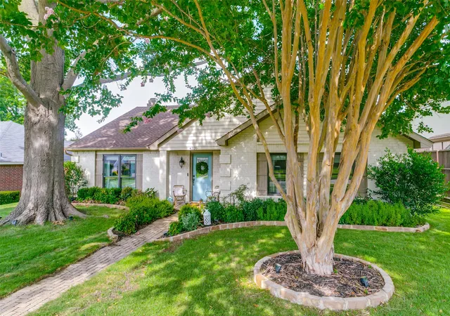 Photo 2 of Sale Pending at 4320 Hillshire Ct, Flower Mound, TX 75028 | MLS# 21378066 | Listing updated on 2026-10-04