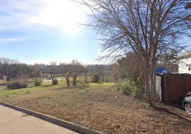 Photo 1 of Land for sale at 1640 E Terrell Ave, Fort Worth, TX 76104 | MLS# 21378342 | Listing updated on 2026-09-05