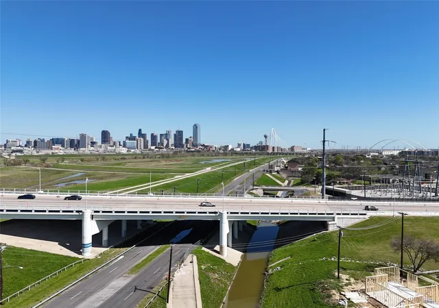 Photo 3 of Land for sale at 825 Shaw St, Dallas, TX 75212 | MLS# 21378492 | Listing updated on 2026-09-05