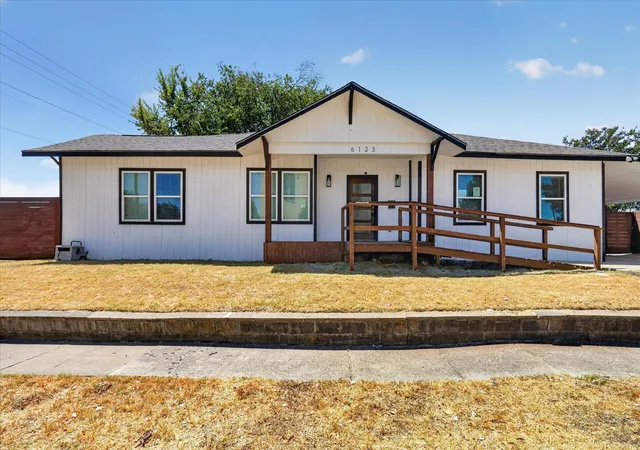 Photo 1 of Single family home for sale at 6123 E Grand Ave #1, Dallas, TX 75223 | MLS# 21375398 | Listing updated on 2026-09-17