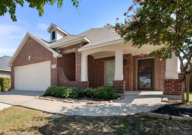 Photo 2 of Single family home for sale at 1313 Concho Trl, Mansfield, TX 76063 | MLS# 21355851 | Listing updated on 2026-10-08