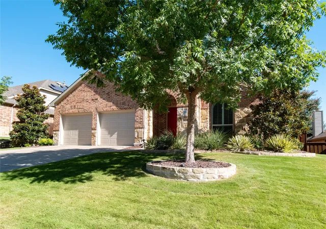 Photo 2 of Single family home for sale at 6316 Wind Song Dr, Mc Kinney, TX 75071 | MLS# 21377028 | Listing updated on 2026-09-19