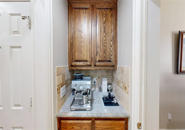 Photo 4 of Single family home for sale at 6316 Wind Song Dr, Mc Kinney, TX 75071 | MLS# 21377028 | Listing updated on 2026-09-19