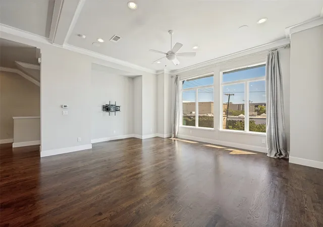 Photo 3 of Townhouse for sale at 212 Foch St, Fort Worth, TX 76107 | MLS# 21378526 | Listing updated on 2026-09-05