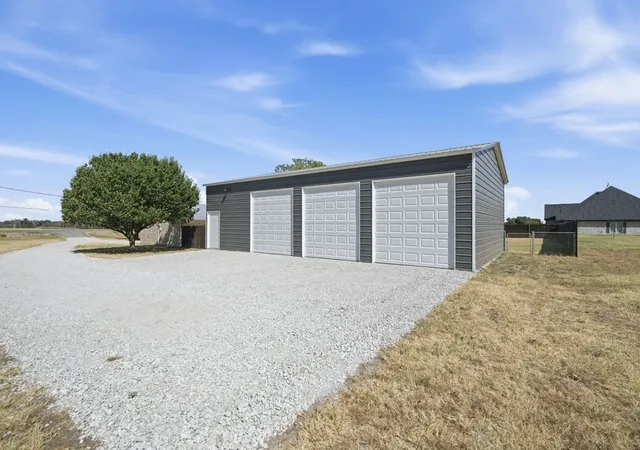 Photo 4 of Single family home for sale at 14717 Highway 6, Eastland, TX 76448 | MLS# 21378140 | Listing updated on 2026-09-05