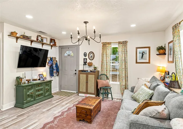 Photo 3 of Single family home for sale at 149 Gordon Dr, Azle, TX 76020 | MLS# 21377490 | Listing updated on 2026-09-05