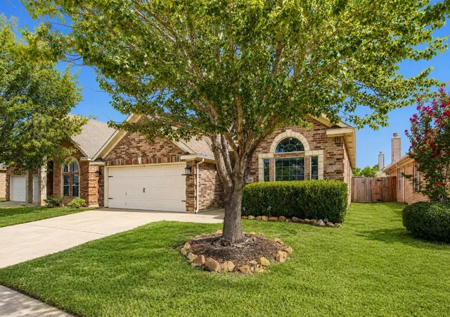 Photo 2 of Single family home for sale at 8209 Trinity Vista Trl, Hurst, TX 76053 | MLS# 21378621 | Listing updated on 2026-09-18