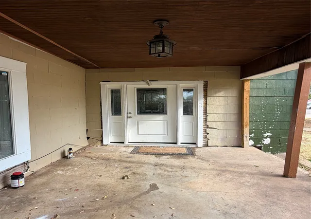 Photo 2 of Single family home for sale at 107 S Connellee Ave, Eastland, TX 76448 | MLS# 21376807 | Listing updated on 2026-09-05