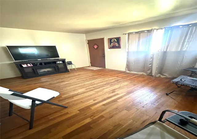 Photo 3 of Single family home for sale at 1133 W Parsonage St, Winters, TX 79567 | MLS# 21378670 | Listing updated on 2026-09-05