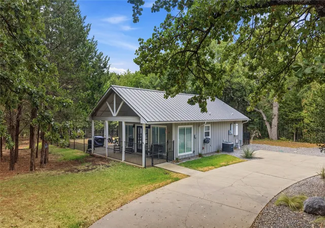Photo 1 of Single family home for sale at 10 Holland, Pottsboro, TX 75076 | MLS# 21378495 | Listing updated on 2026-09-05